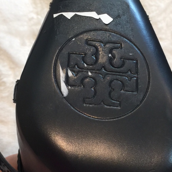 HPπ Tory Burch heels Authentic - Picture 3 of 4