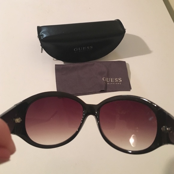 Guess sunglasses - Picture 4 of 4