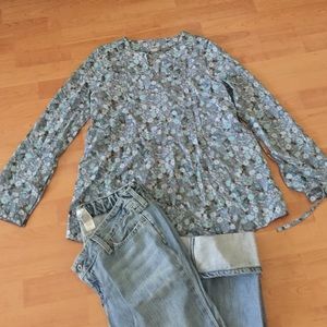 Floral maternity top