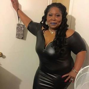 Meet your Posher, Dana