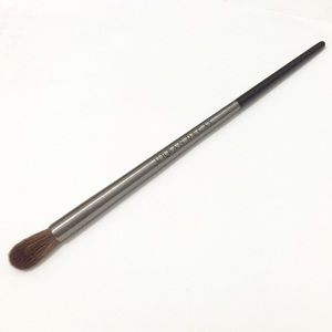 New Urban Decay Pro Smoky Crease Brush E201