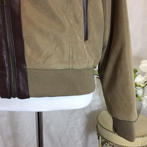 bomber jacket w/detached hood.B025 FINAL - Picture 3 of 8