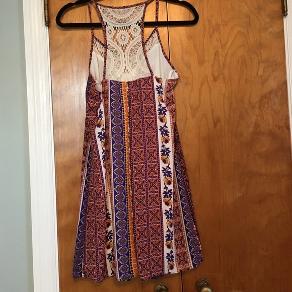B Smart Patterned Dress - Picture 2 of 4