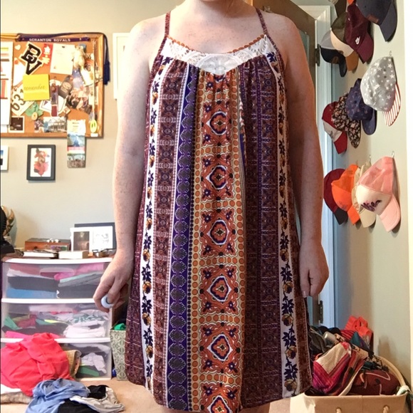 B Smart Patterned Dress - Picture 4 of 4