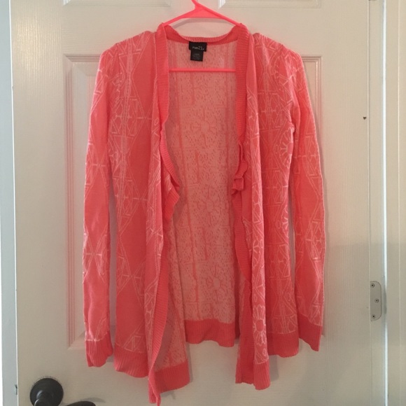 Bright, geometric cardigan