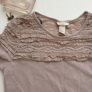 CLEARANCE 💥💥NWOT H&M pretty lace top