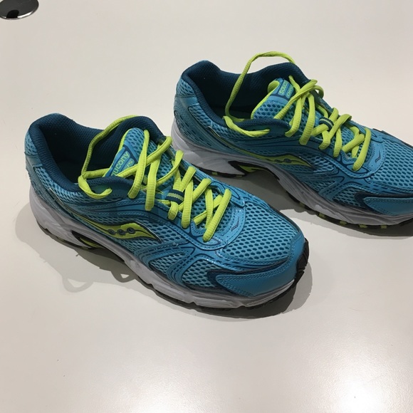 Saucony Oasis Running Shoe