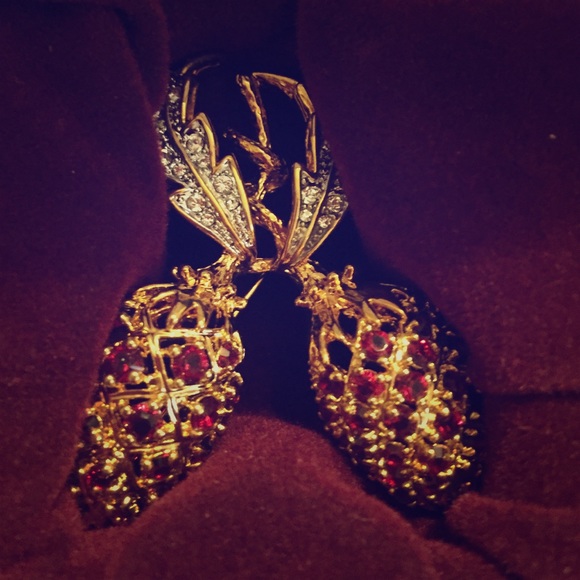 Jacqueline Bouvier Kennedy Broach