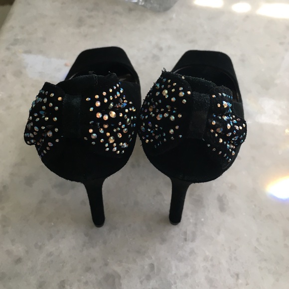 Steve madden pumps with rhinestones