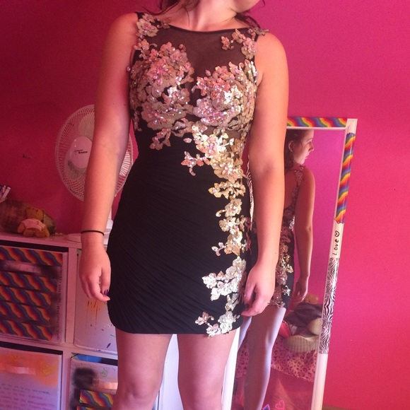 Homecoming dress - Picture 5 of 6