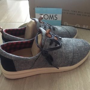 NIB Toms Womens Del Rey Blue Chambray Sneakers