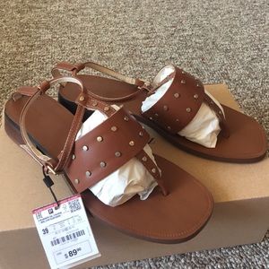 Brand new Zara leather sandals !