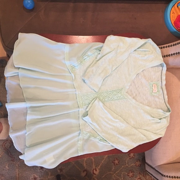 Bundle PRICE FOR 2 items GAP pants &  Peplum Top