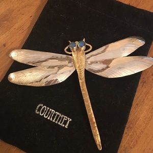 Courtney designer brooch pendant! Piece of art