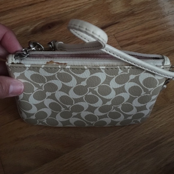 Coach Wristlet - Picture 2 of 4