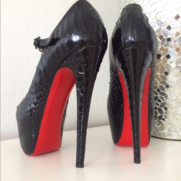 ❤sold❤Christian Louboutin Lady Daff Python heels - Picture 2 of 4