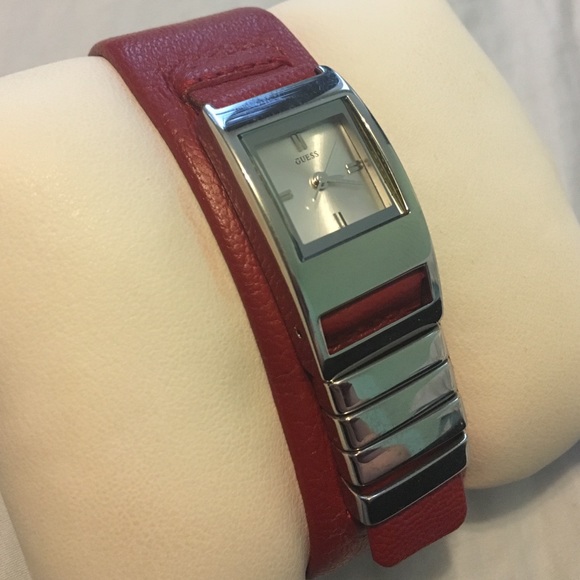 GUESS Women\'s Watch main image 4