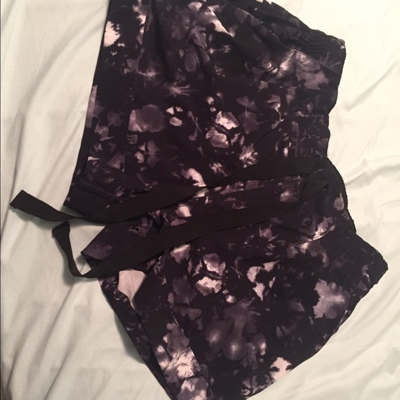 Lululemon athletica Spring break away short ll