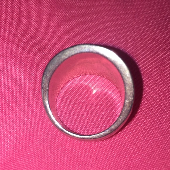 Ring 💍 - Picture 2 of 2