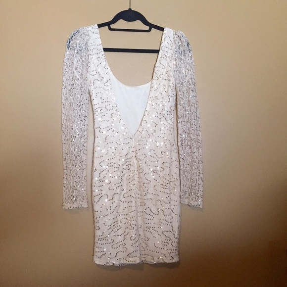 Arden B ivory gold sequin long sleeve midi dress - Picture 3 of 3