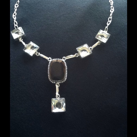 Jewelry - STERLING SILVER TOPAZ NECKLACE
