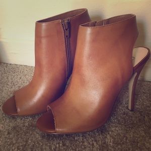 Steve Madden Rocknrol Cognac Leather Pumps