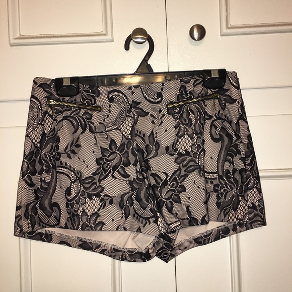Forever21 (Love21) Collection Shorts - Picture 3 of 4