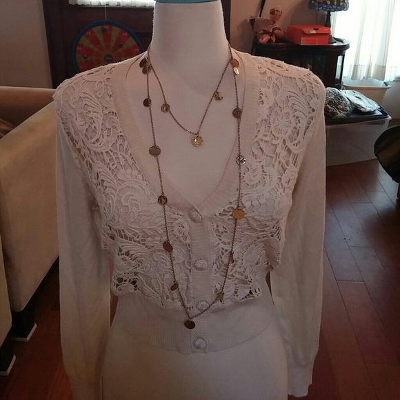 Long gold hammered disc necklace and earrings