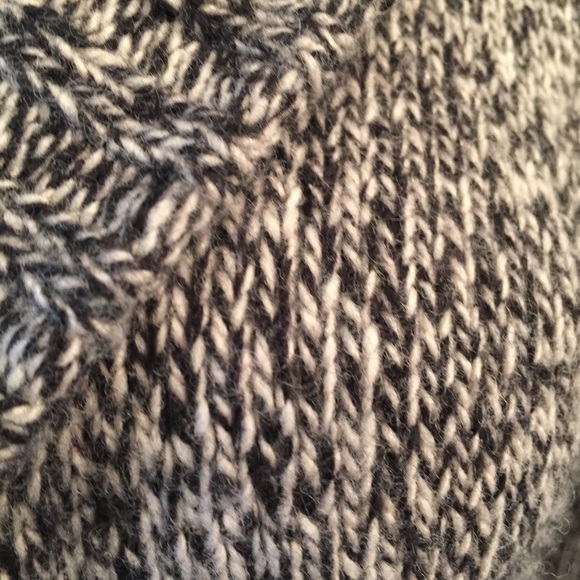 Sweater - Picture 3 of 4