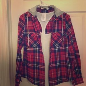 Plaid hooded Love Tree flannel