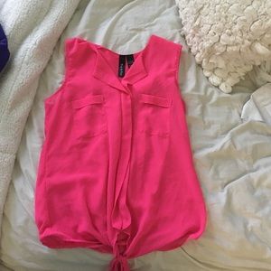 pink short sleeve pull over