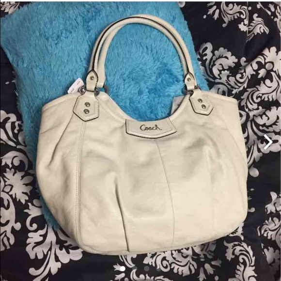 White coach tote purse