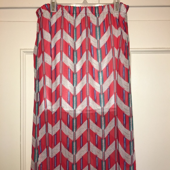 Multi colored patterned maxi skirt - Picture 2 of 2