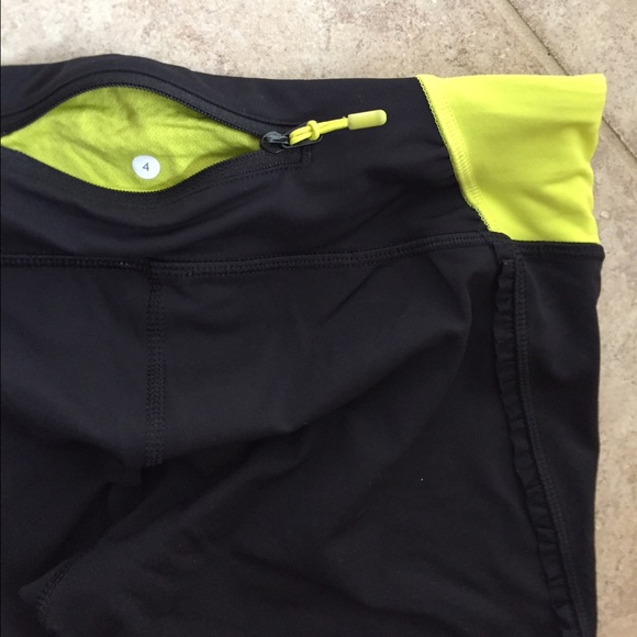 Lululemon Crop - Picture 2 of 4