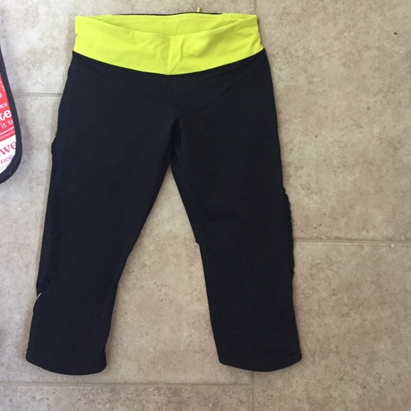 Lululemon Crop - Picture 4 of 4