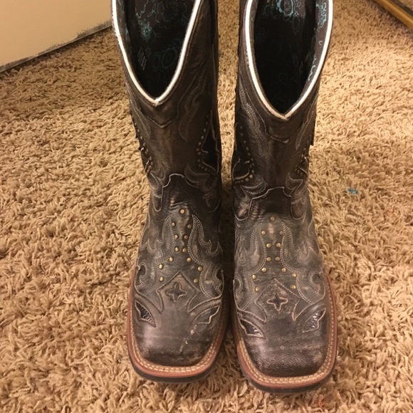 Laredo boots💙