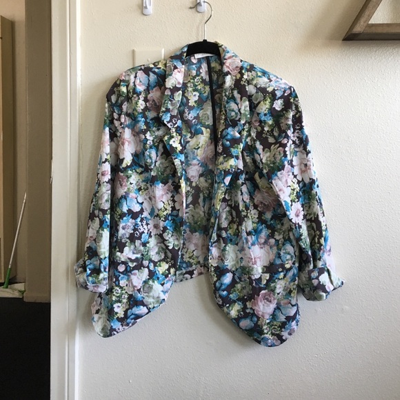 Lush Floral Blazer - Picture 1 of 4