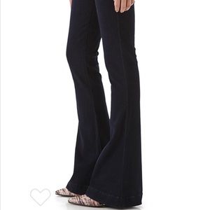 New with tag 7 for all mankind flare Jeans size 24