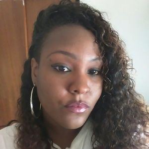 Meet your Posher, Shenise