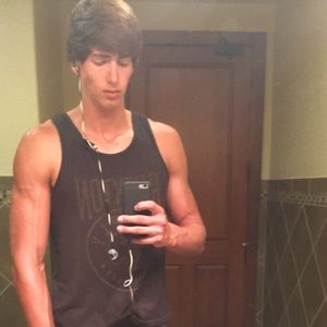 Meet your Posher, Collin