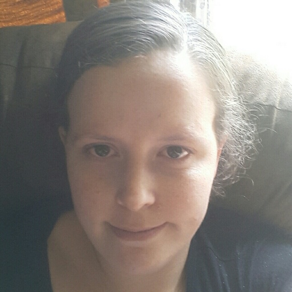 Meet your Posher, Joleen - Picture 1 of 1