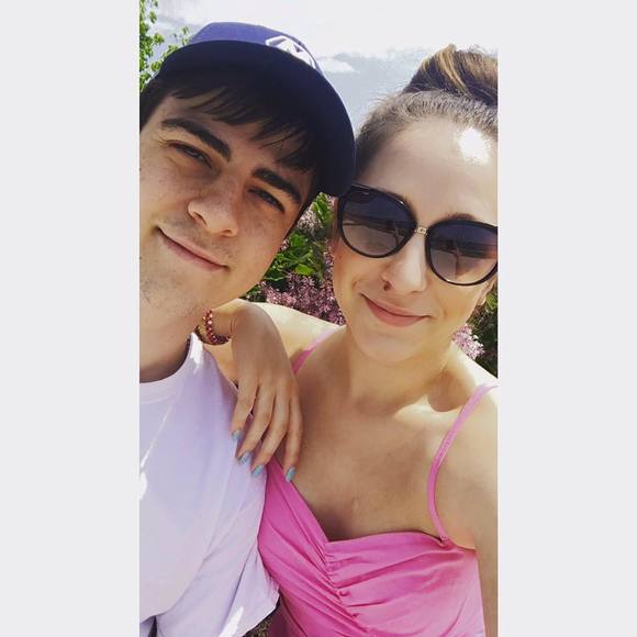 Meet your Posher, Stephanie - Picture 1 of 1