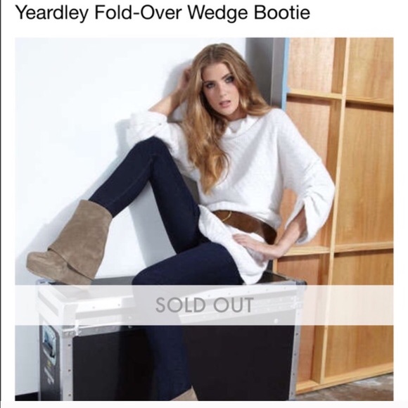 Alice + Olivia leather cuff bootie