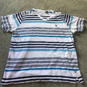 Lion's Crest by English Laundry T-shirt size large