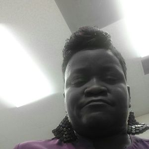 Meet your Posher, Anjonette