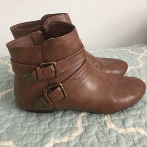 Brown EXPRESS boots