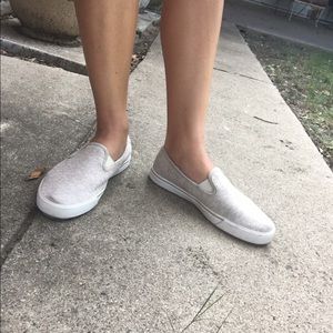** Last Chance Sale ** Skechers slip on shoes