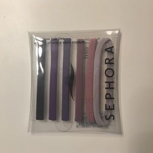 elastics/hair ties