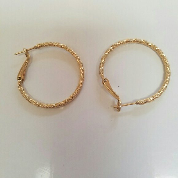 14k Gold Hoop Earings - Picture 1 of 4