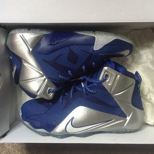 Size 6.5Y Lebron XII